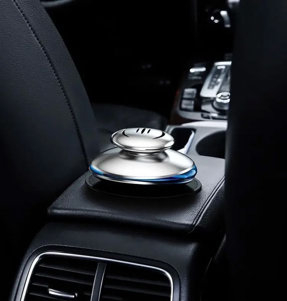 Ароматизатор для автомобіля USAMS Sapphire Car Perfume US-ZB042 Silver 105833 фото