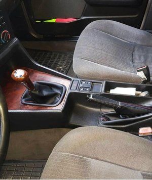 Чохол ручки кпп BMW 5 E34 М-строчка еко-шкіра 104975 фото