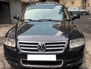 Накладки на решетку радиатора Volkswagen Touareg 2003-2008 (4шт.нерж.) Carmos 65250 фото