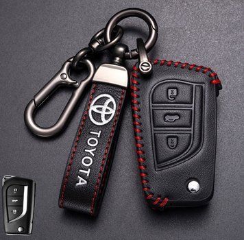 Кожаный чехол для ключа Toyota 3 кнопки под выкидной ключ + брелок с логотипом авто 108918 фото