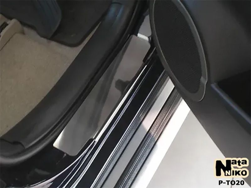 Накладки на пороги Toyota Rav-4 III 2006 - Nataniko Premium 20724 фото