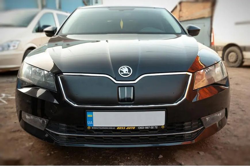Зимняя накладка Skoda Superb 2016- (на решетку радиатора) матовая DD 61678 фото