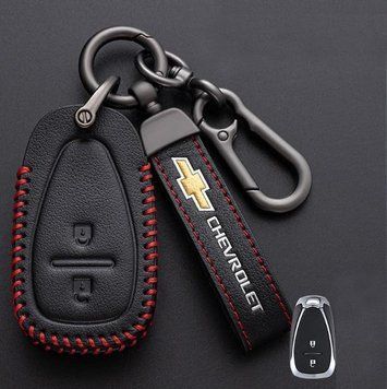 Кожаный чехол для ключа Chevrolet 2 кнопки + брелок с логотипом авто 108869 фото