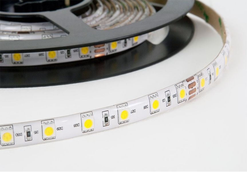 Светодиодная лента 5050 SMD 60 d/m красная 72096 фото