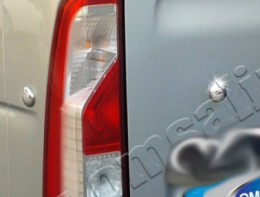 Заглушки крышки багажника Nissan NV400 2010- (4шт.нерж.) Omsa