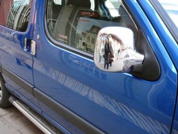 Накладки на зеркала Peugeot Partner 1996-2008 С надписью Berlingo (2шт.ABS-пласт.) Carmos