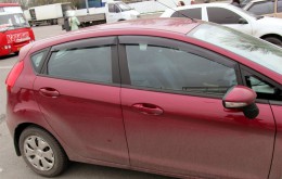HIC   () Ford Fiesta 2008-2017 HB (4 .) HIC