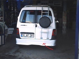 Задняя накладка на бампер Citroen Berlingo 1996-2003