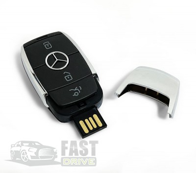  USB Flash    Mercedes Benz New 32 GB